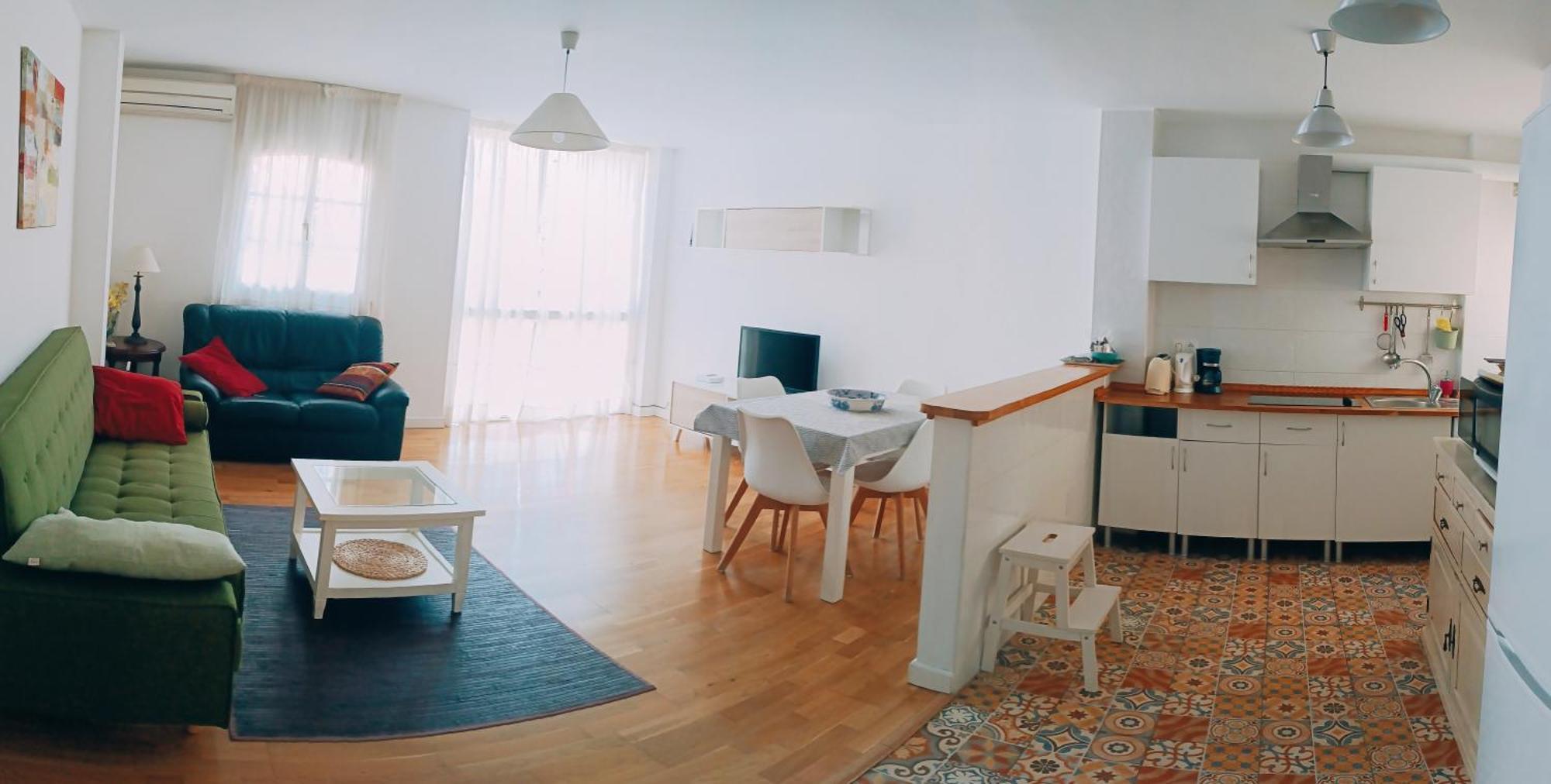 Bolivia Beach Apartments Malaga Exterior photo